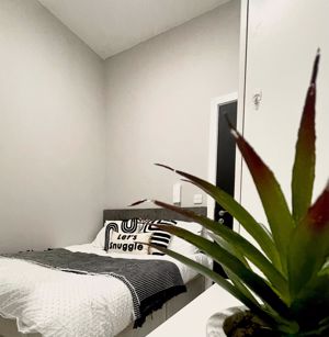 Photo 27- click for photo gallery